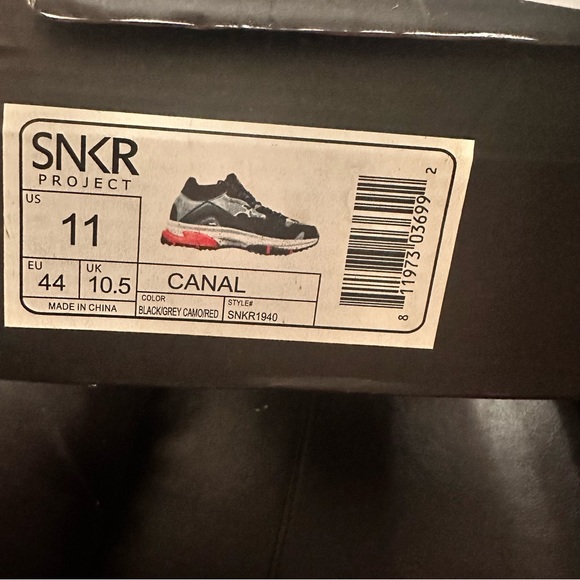 SNKR PROJECT  CANAL SNEAKER // BLACK + GRAY CAMO + RED - Picture 12 of 14